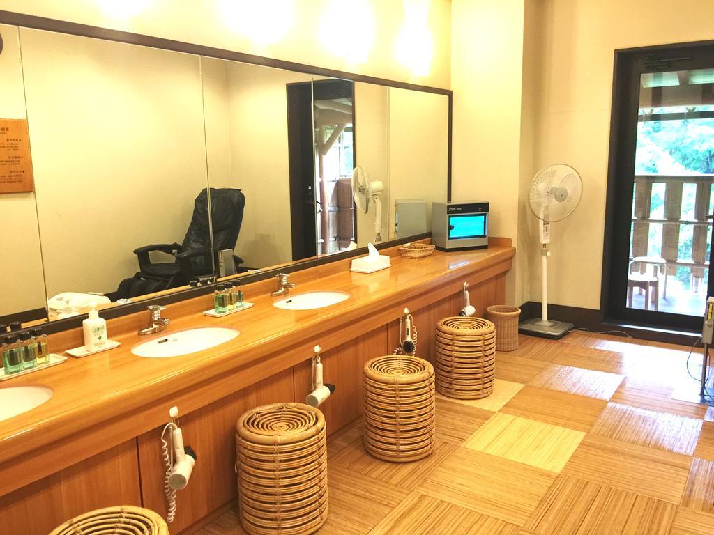 天然 Weni Baiwagō no Tang Hotel Ширакава Екстериор снимка